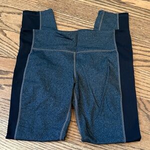 GAPfit Charcoal Gray and Black Women's Leggings Active Medium